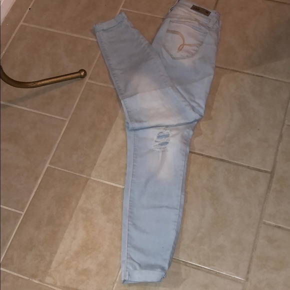 Capris - Picture 2 of 4